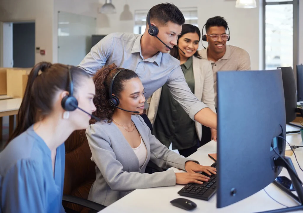 the-importance-of-customer-support-in-ecommerce-and-MLM-businesses